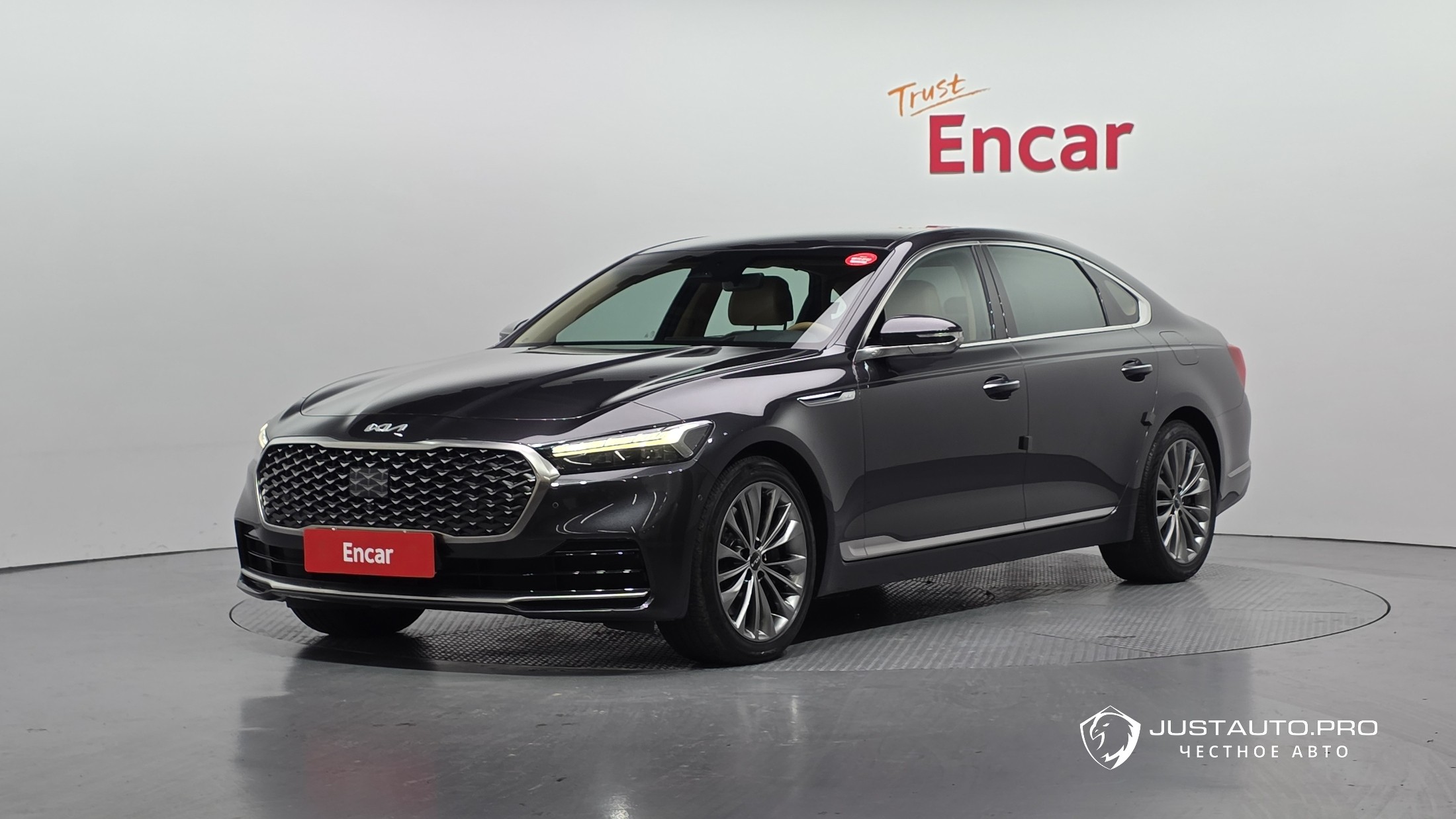 Автомобиль Kia K9