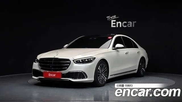 Автомобиль Mercedes-Benz S-Class