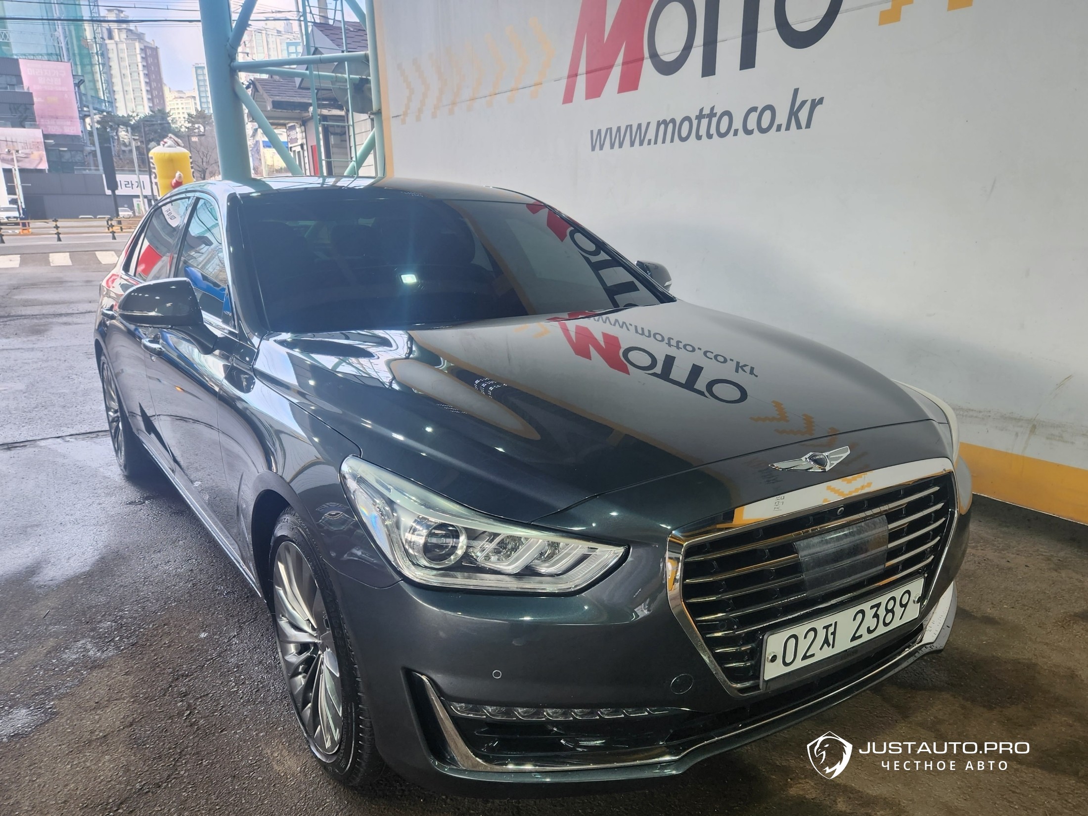 Автомобиль Genesis EQ900