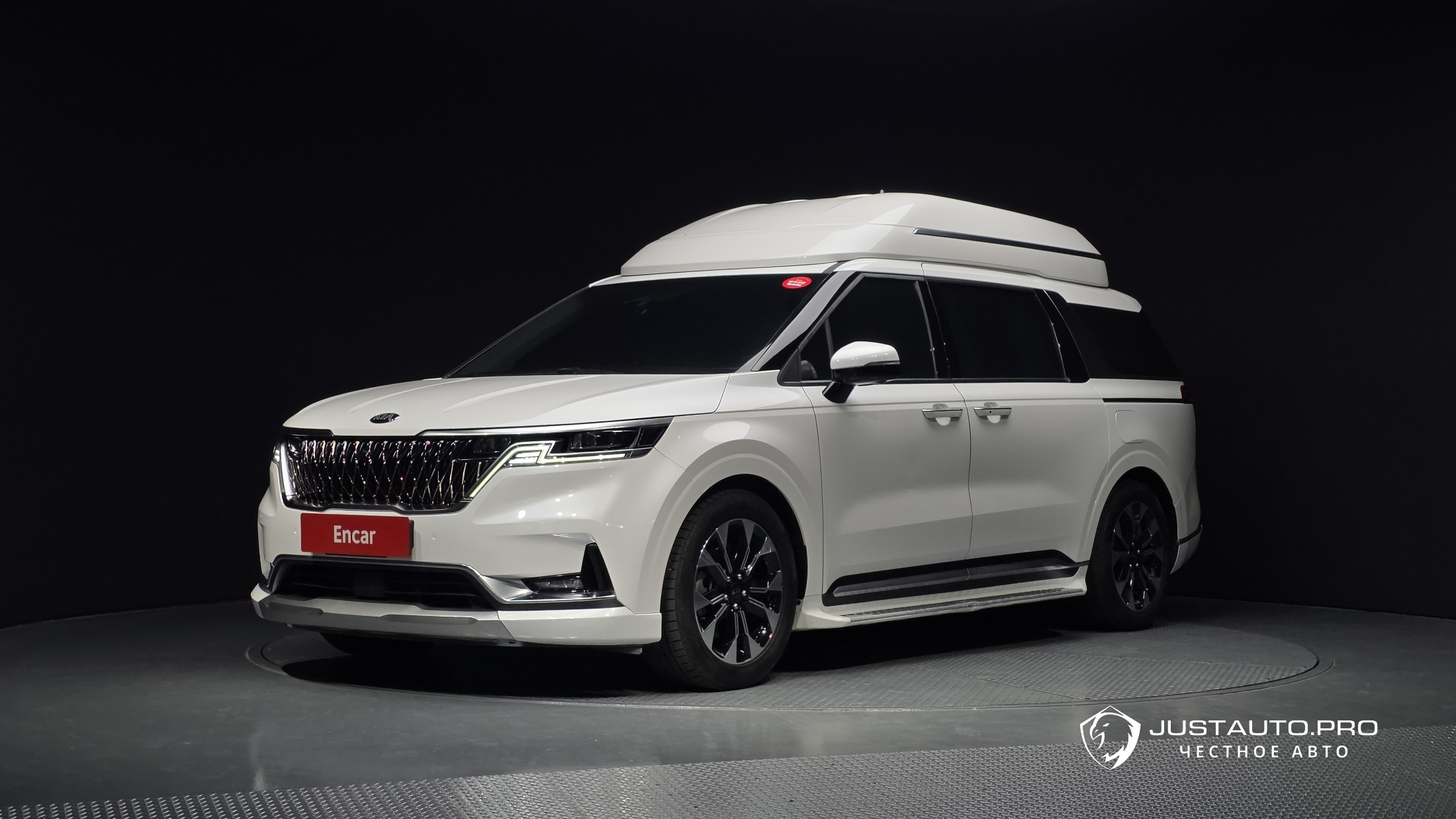 Автомобиль Kia Canival