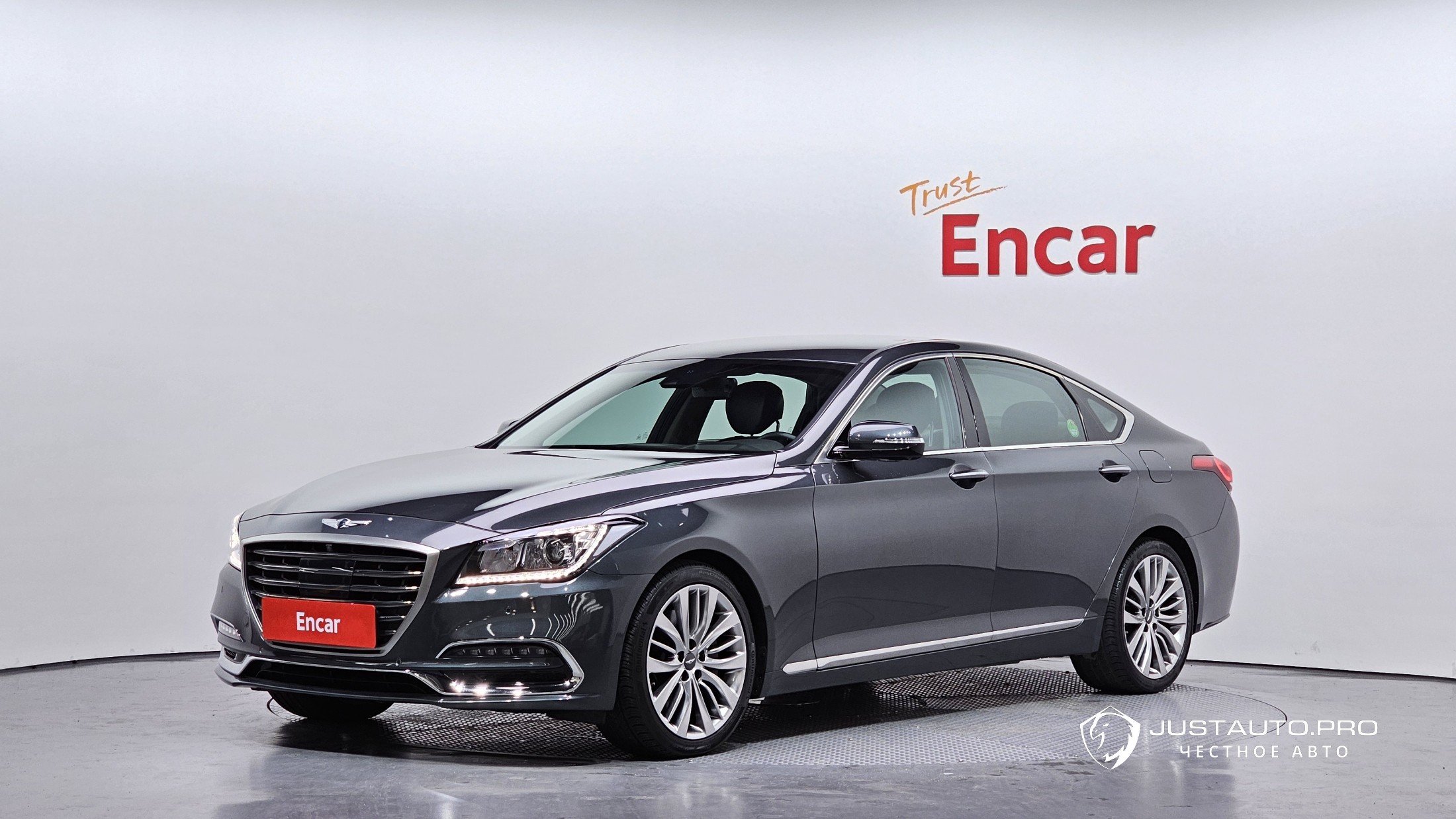 Автомобиль Genesis G80