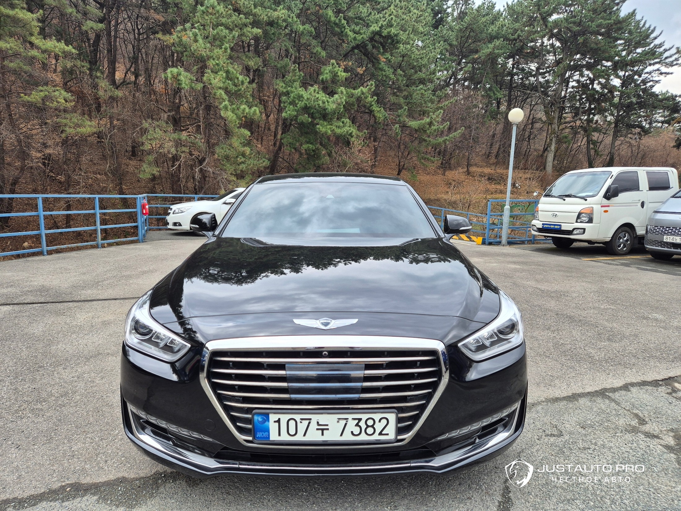 Автомобиль Genesis EQ900