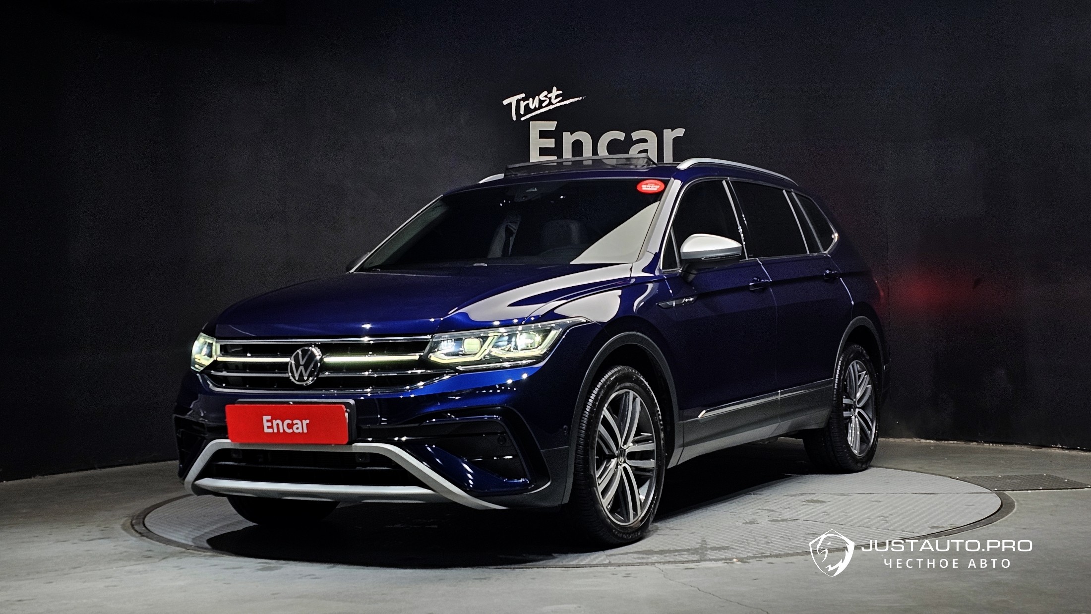 Автомобиль Volkswagen Tiguan