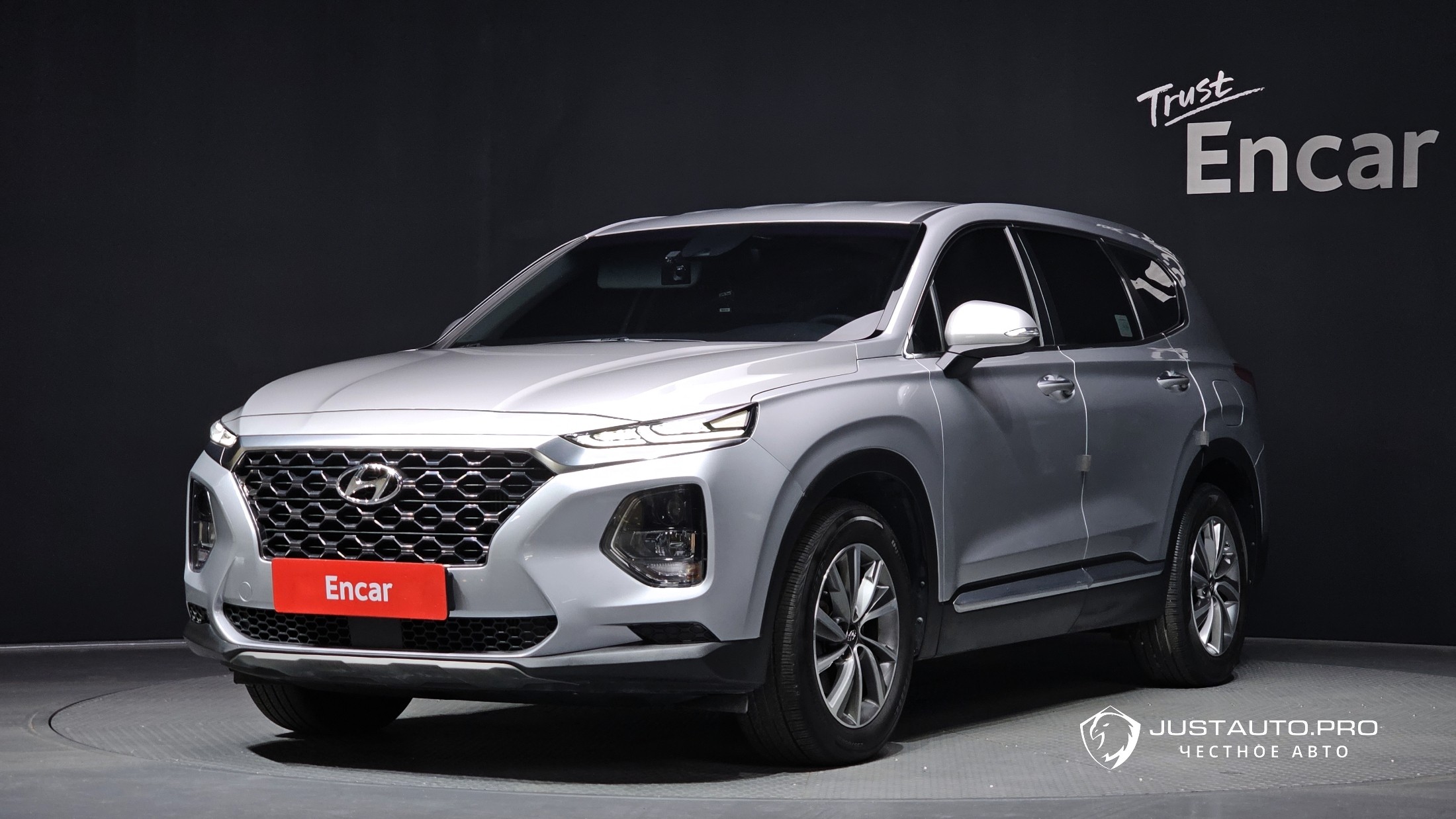 Автомобиль Hyundai Santafe