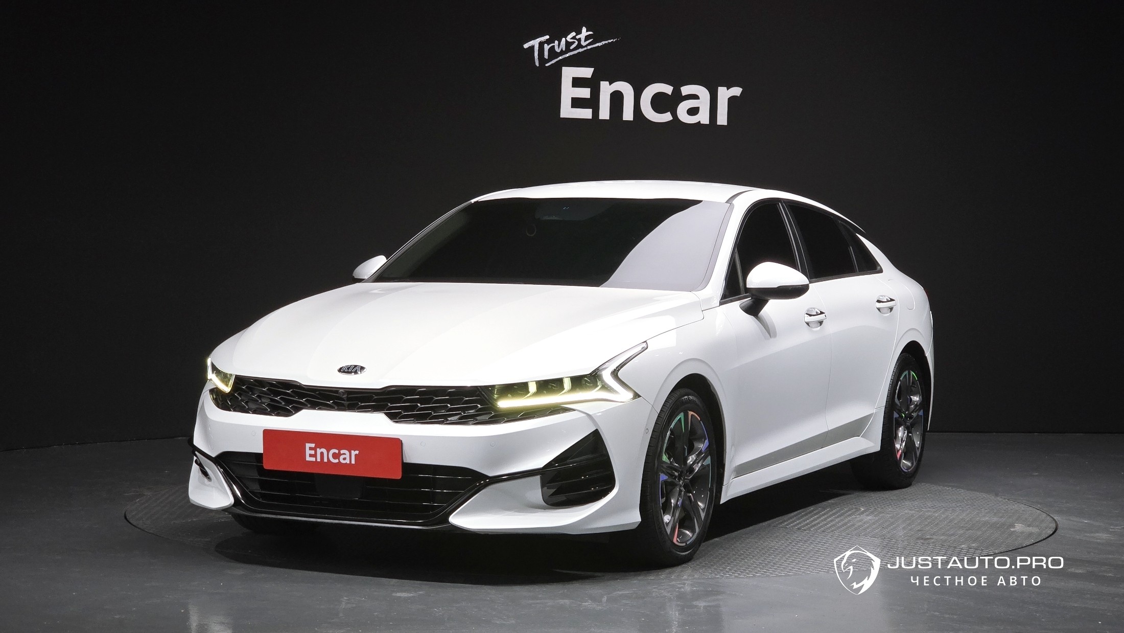 Автомобиль Kia K5