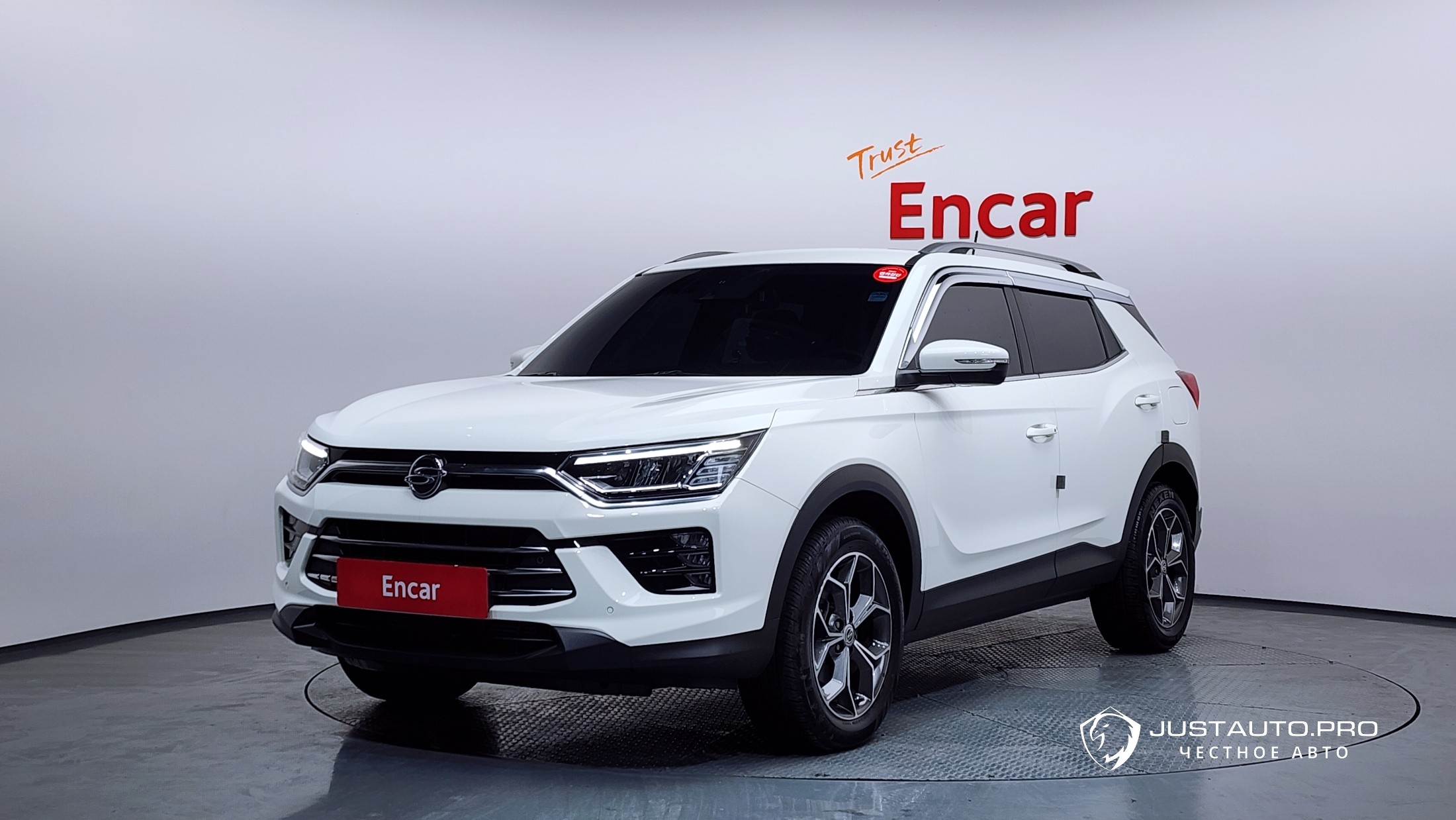 Автомобиль KG_Mobility_Ssangyong KORANDO