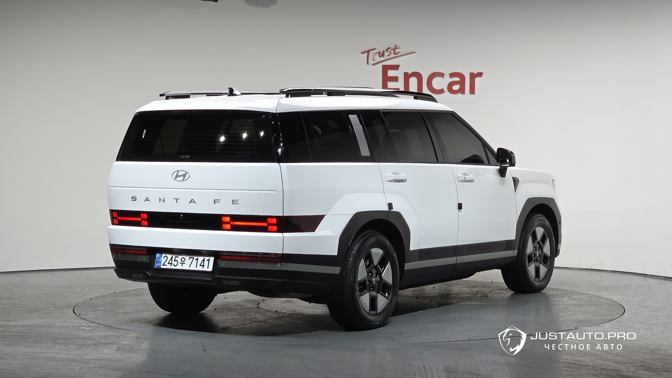 Автомобиль Hyundai Santafe