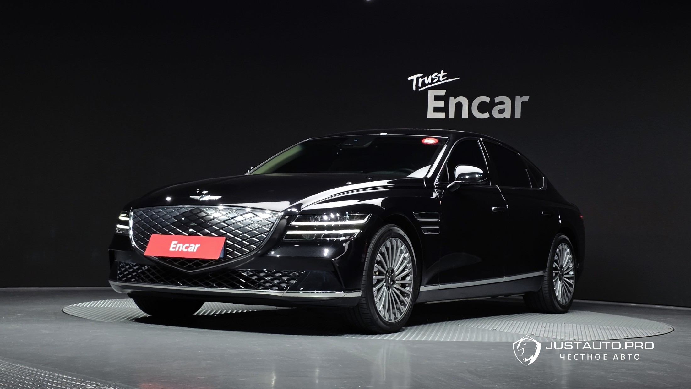 Автомобиль Genesis G80