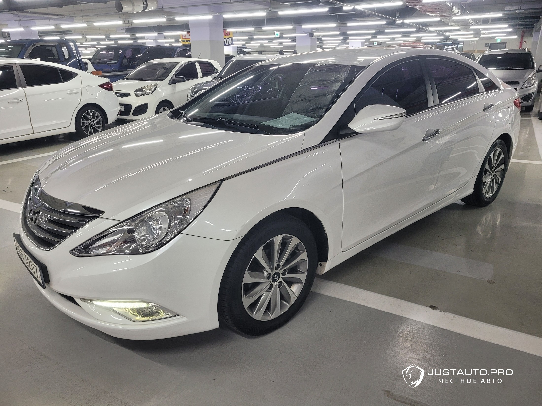 Автомобиль Hyundai Sonata