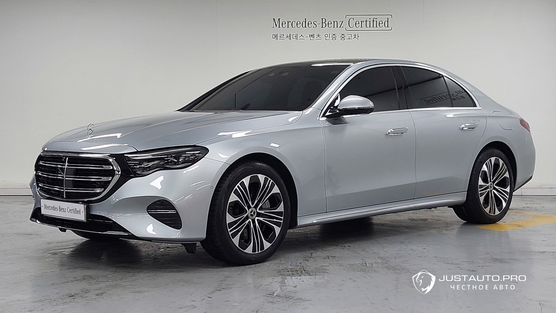 Автомобиль Mercedes-Benz E-Class