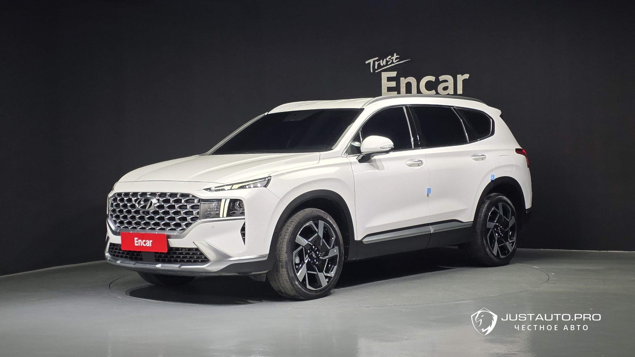 Автомобиль Hyundai Santafe