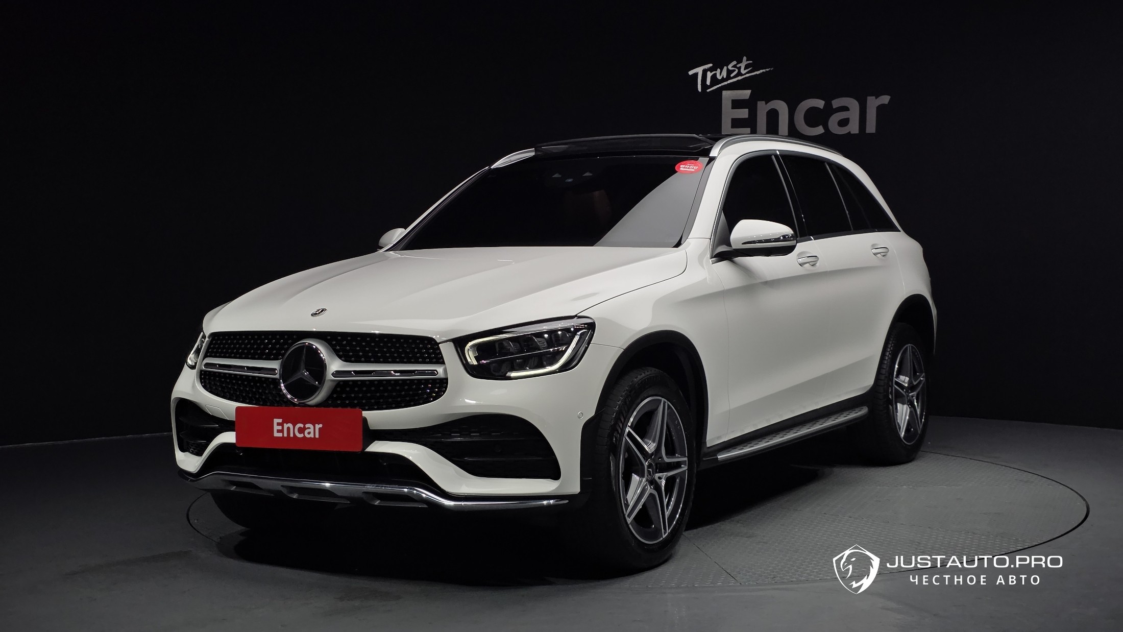 Автомобиль Mercedes-Benz GLC-Class