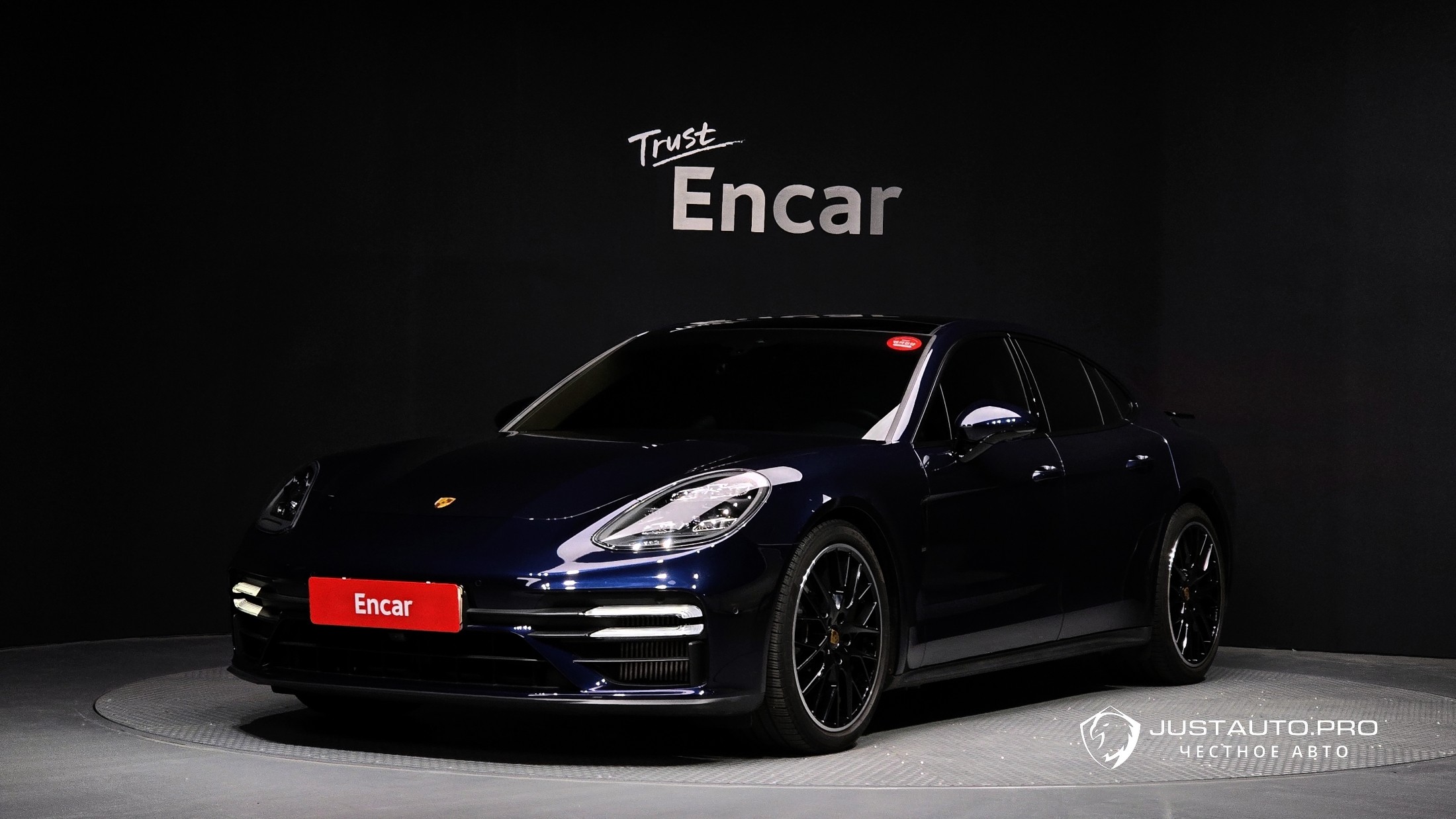 Автомобиль Porsche Panamera