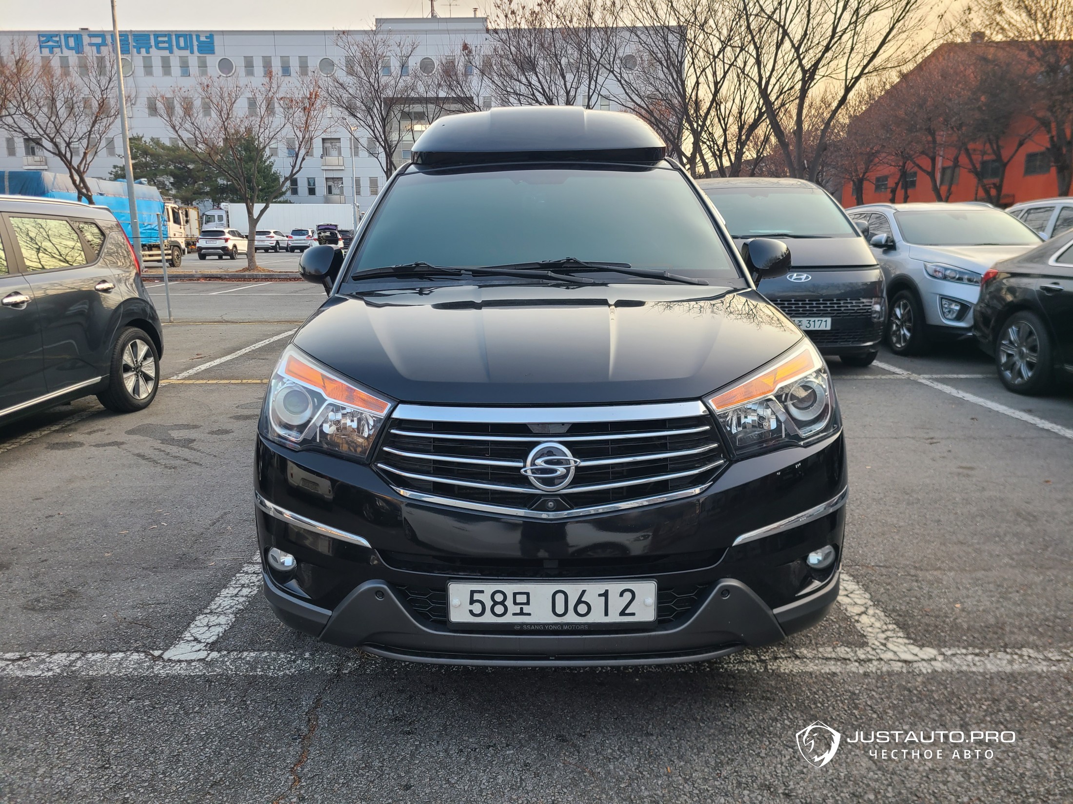 Автомобиль KG_Mobility_Ssangyong KORANDO