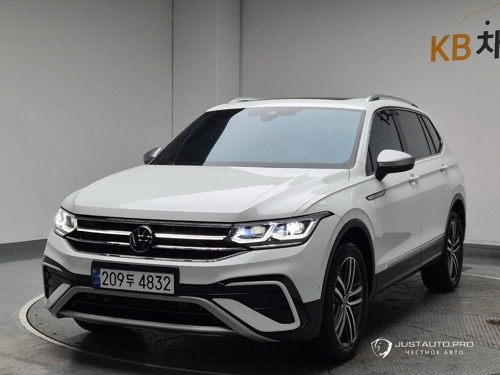 Автомобиль Volkswagen Tiguan