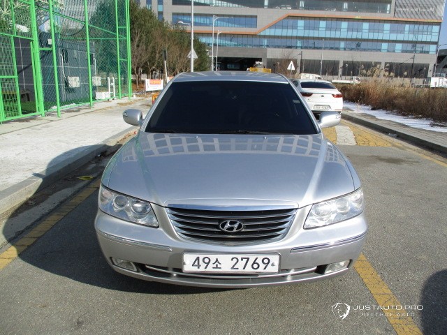 Автомобиль Hyundai Grandeur
