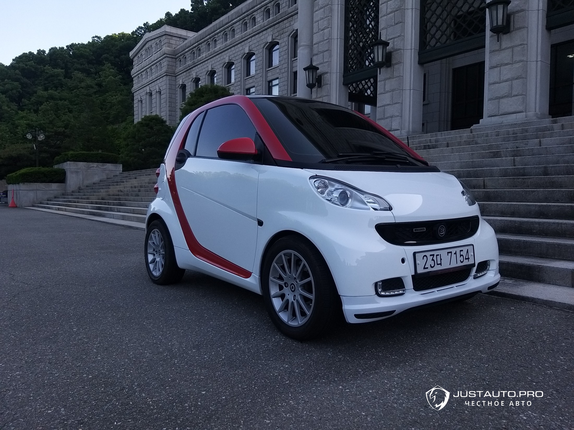 Автомобиль Smart Fortwo