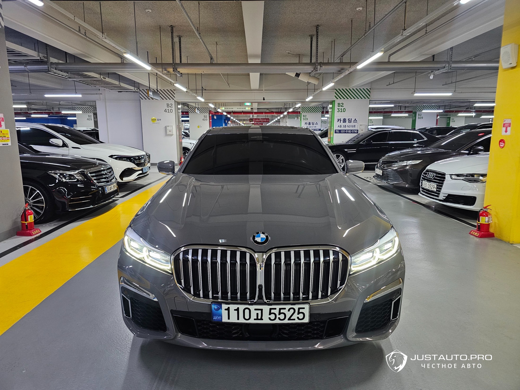 Автомобиль BMW 7-Series