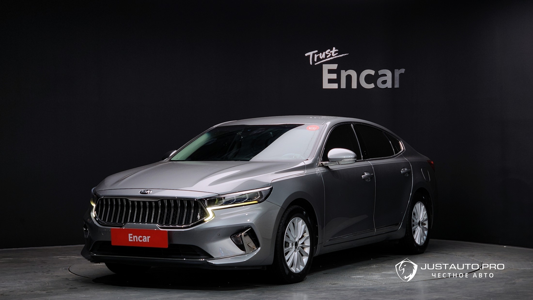 Автомобиль Kia K7