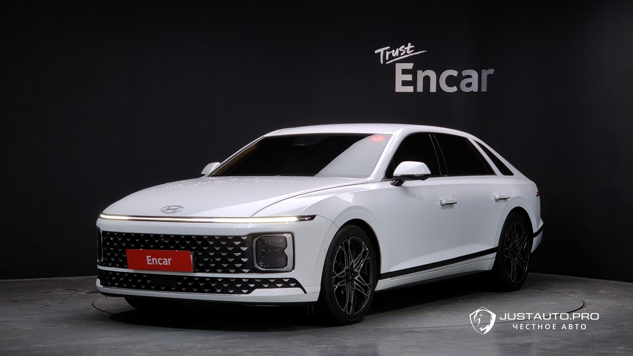 Автомобиль Hyundai Grandeur