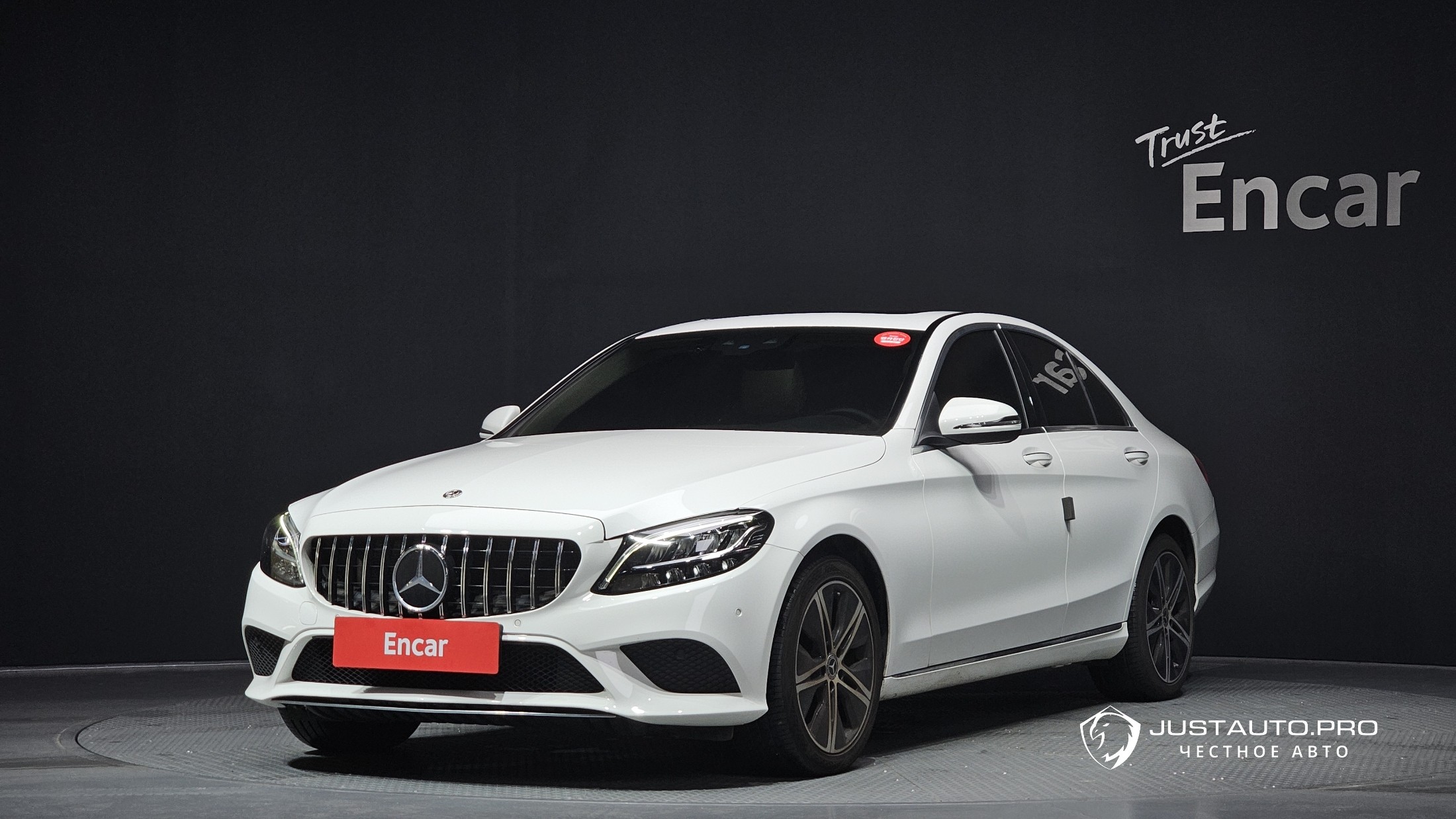 Автомобиль Mercedes-Benz C-Class