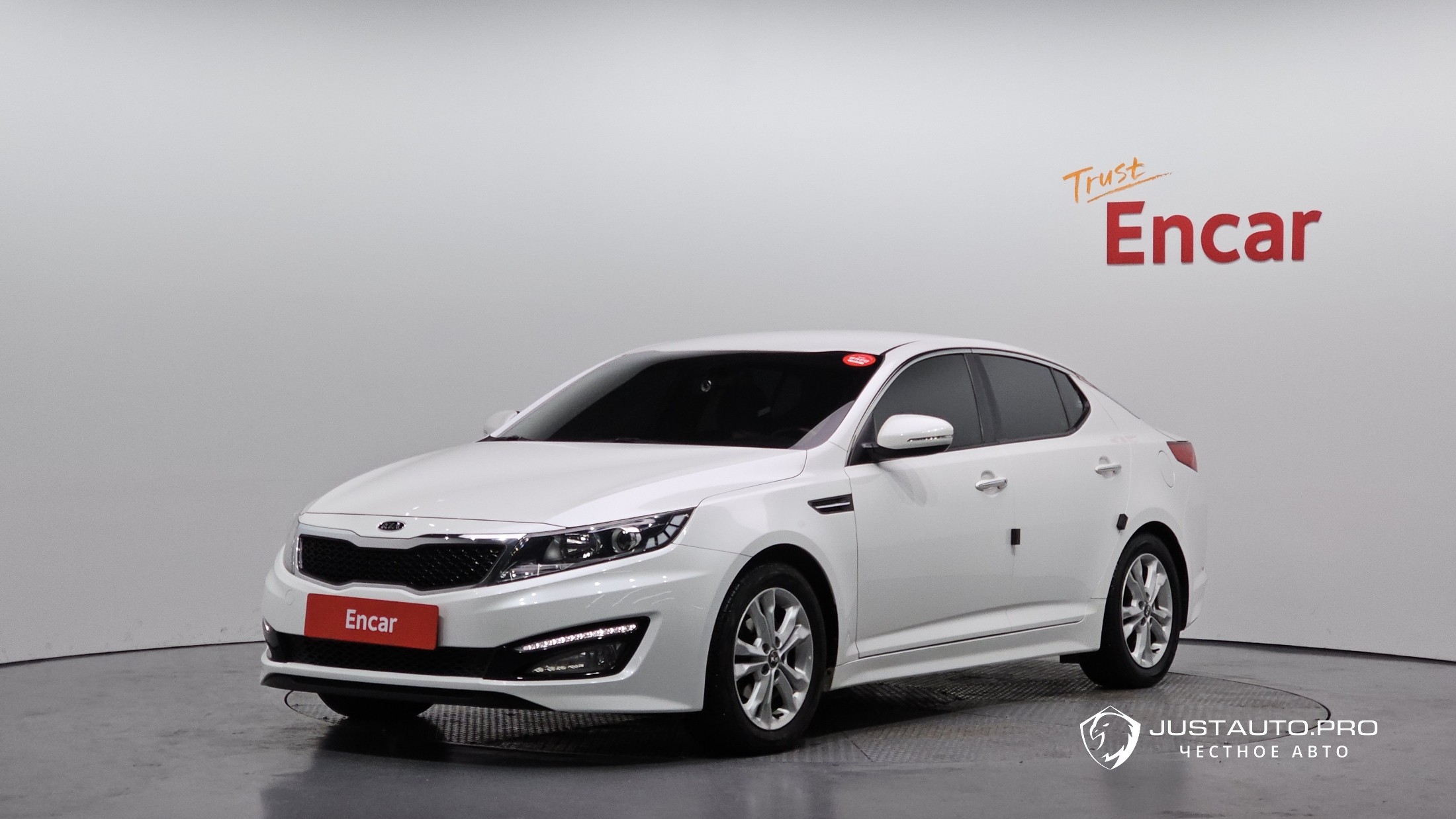 Автомобиль Kia K5