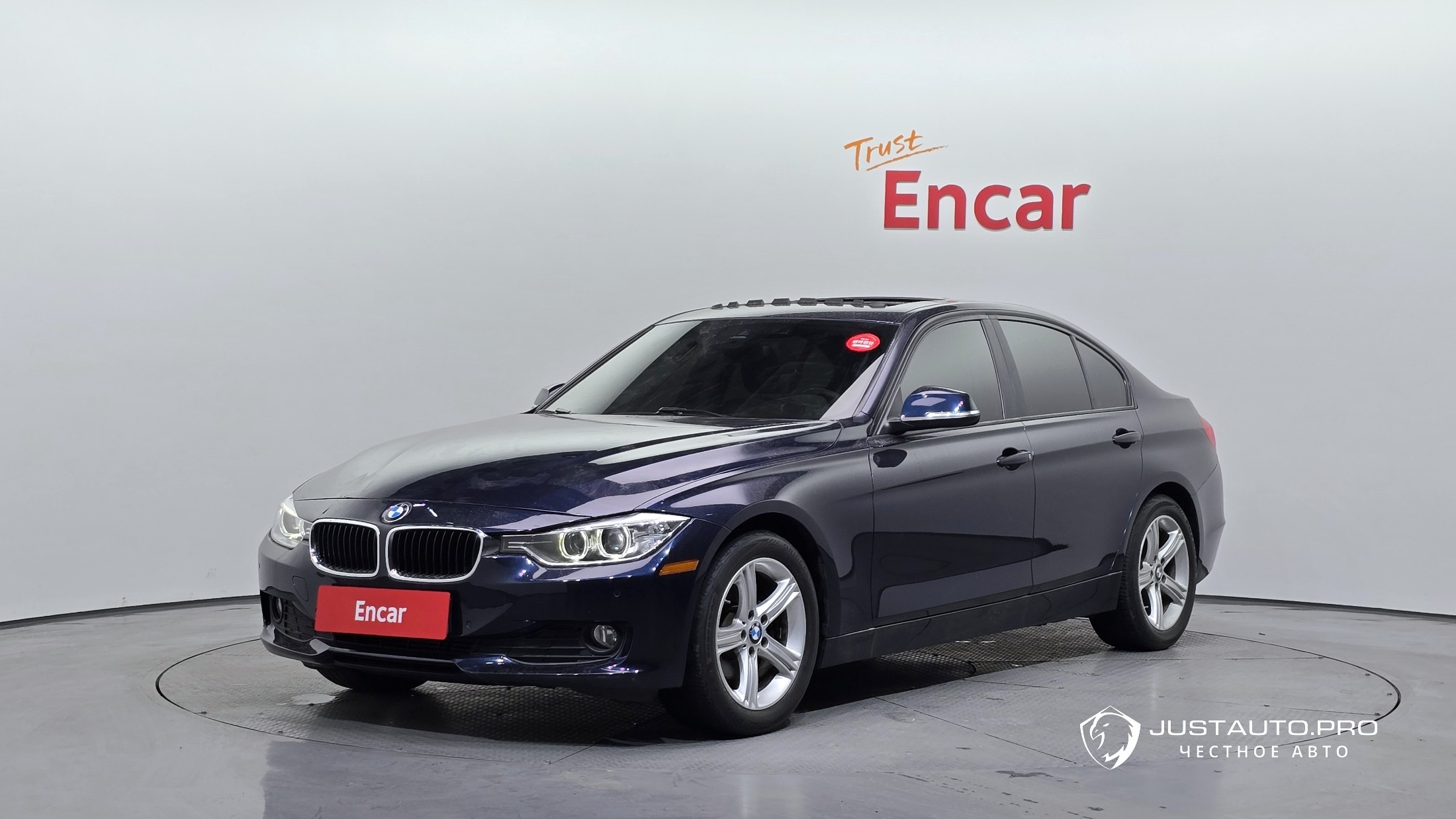 Автомобиль BMW 3-Series