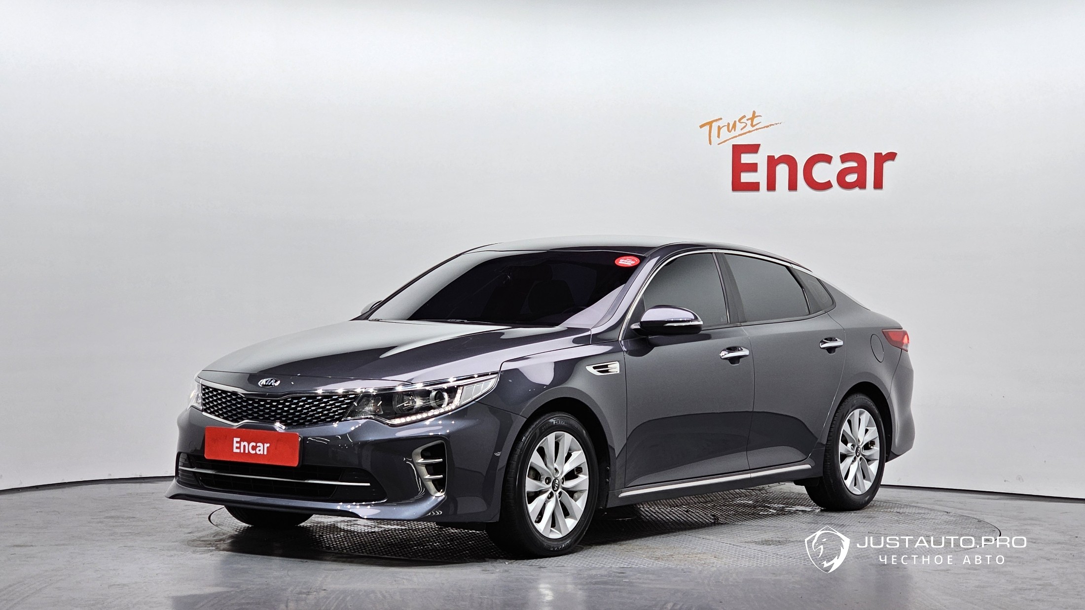 Автомобиль Kia K5