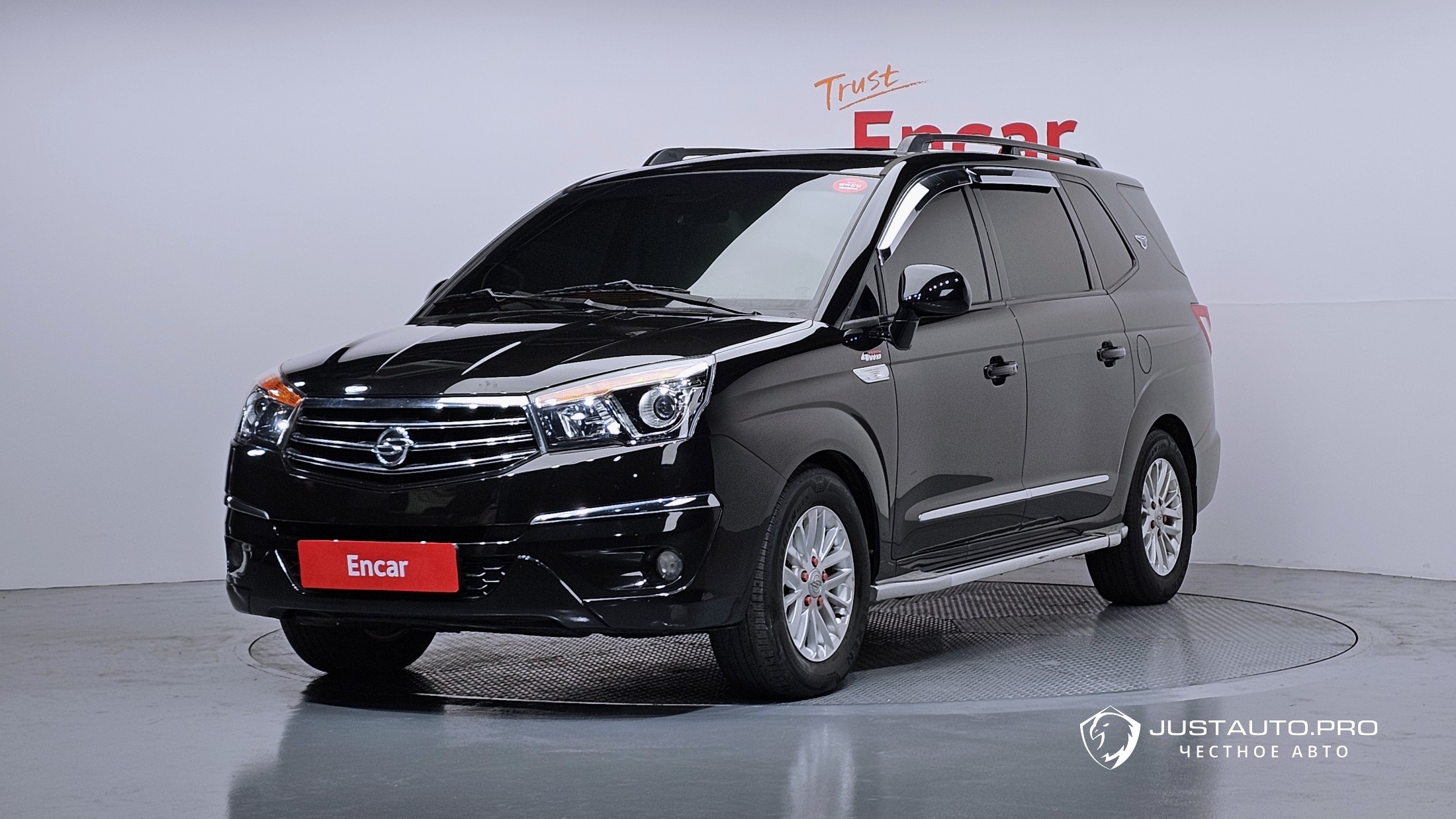 Автомобиль KG_Mobility_Ssangyong KORANDO