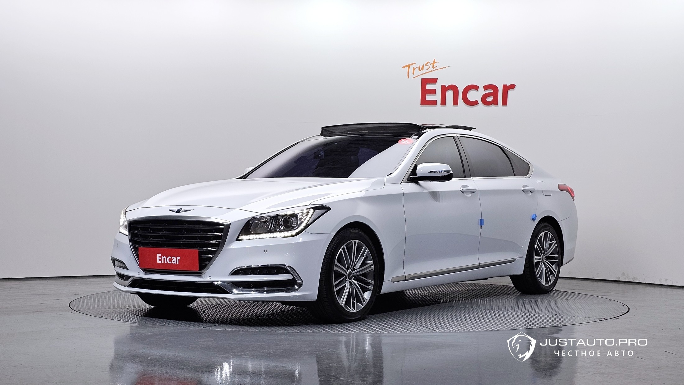 Автомобиль Genesis G80