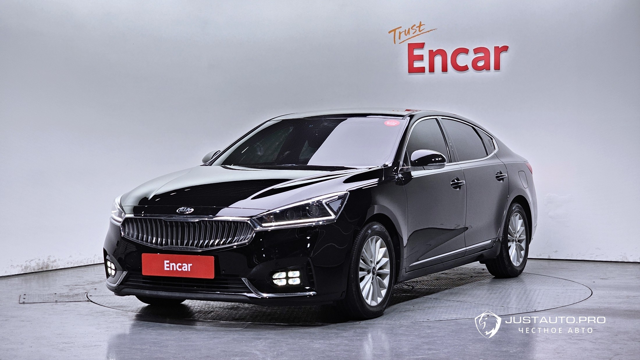 Автомобиль Kia K7