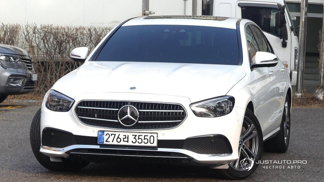 Автомобиль Mercedes-Benz E-Class