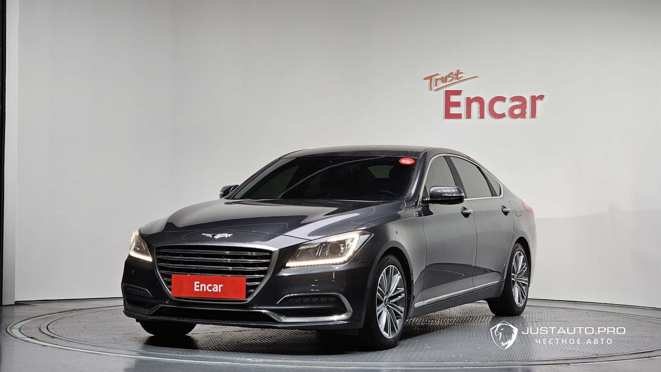 Автомобиль Genesis G80