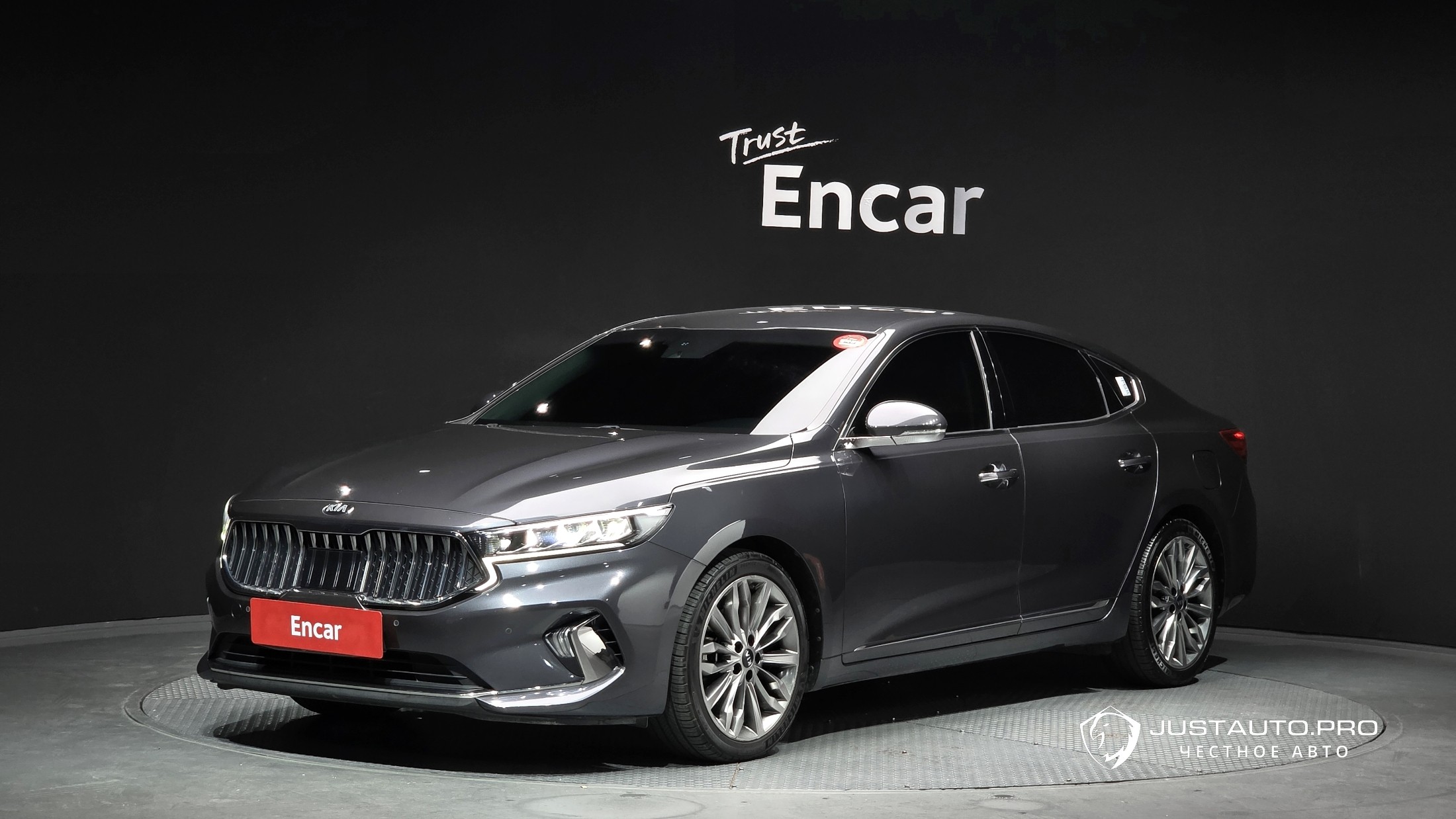 Автомобиль Kia K7