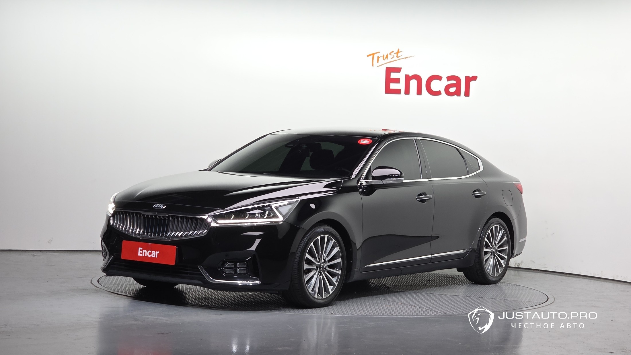 Автомобиль Kia K7