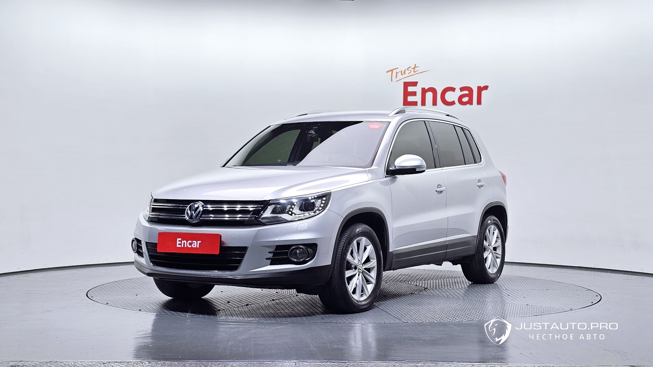 Автомобиль Volkswagen Tiguan