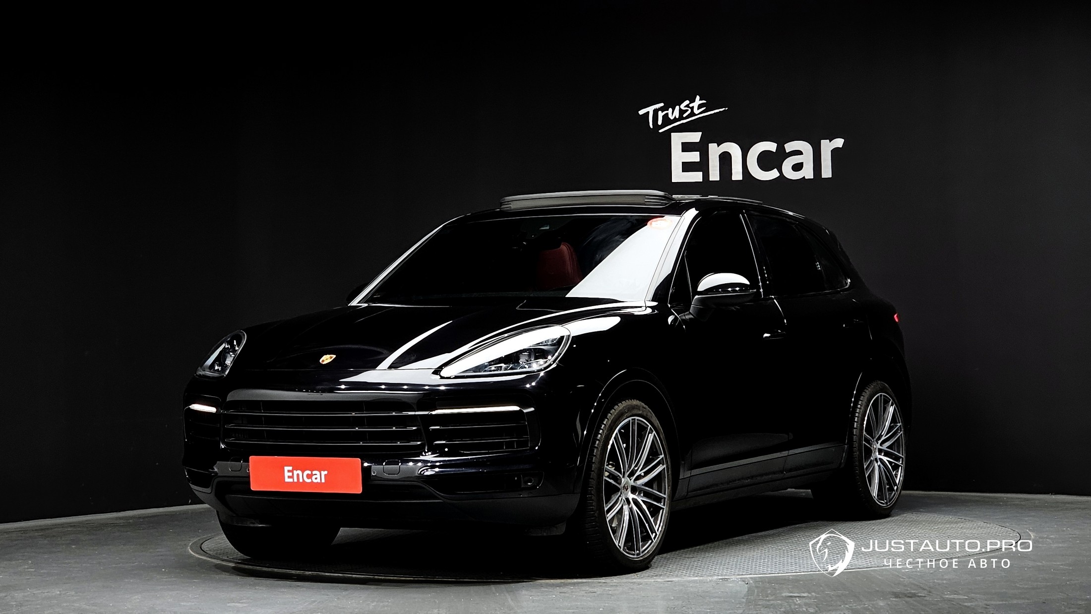 Автомобиль Porsche Cayenne