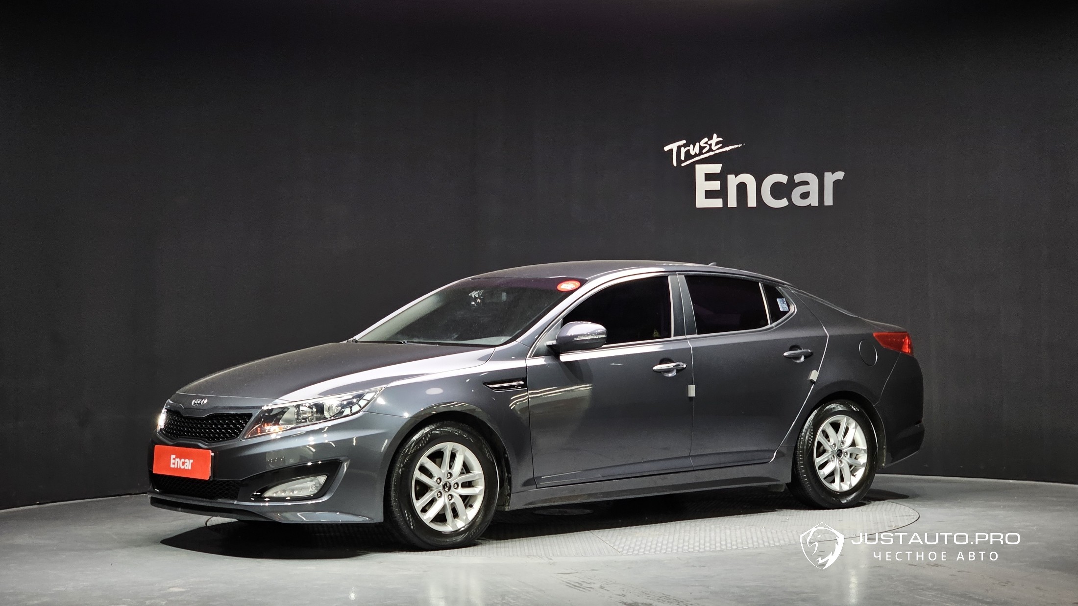 Автомобиль Kia K5