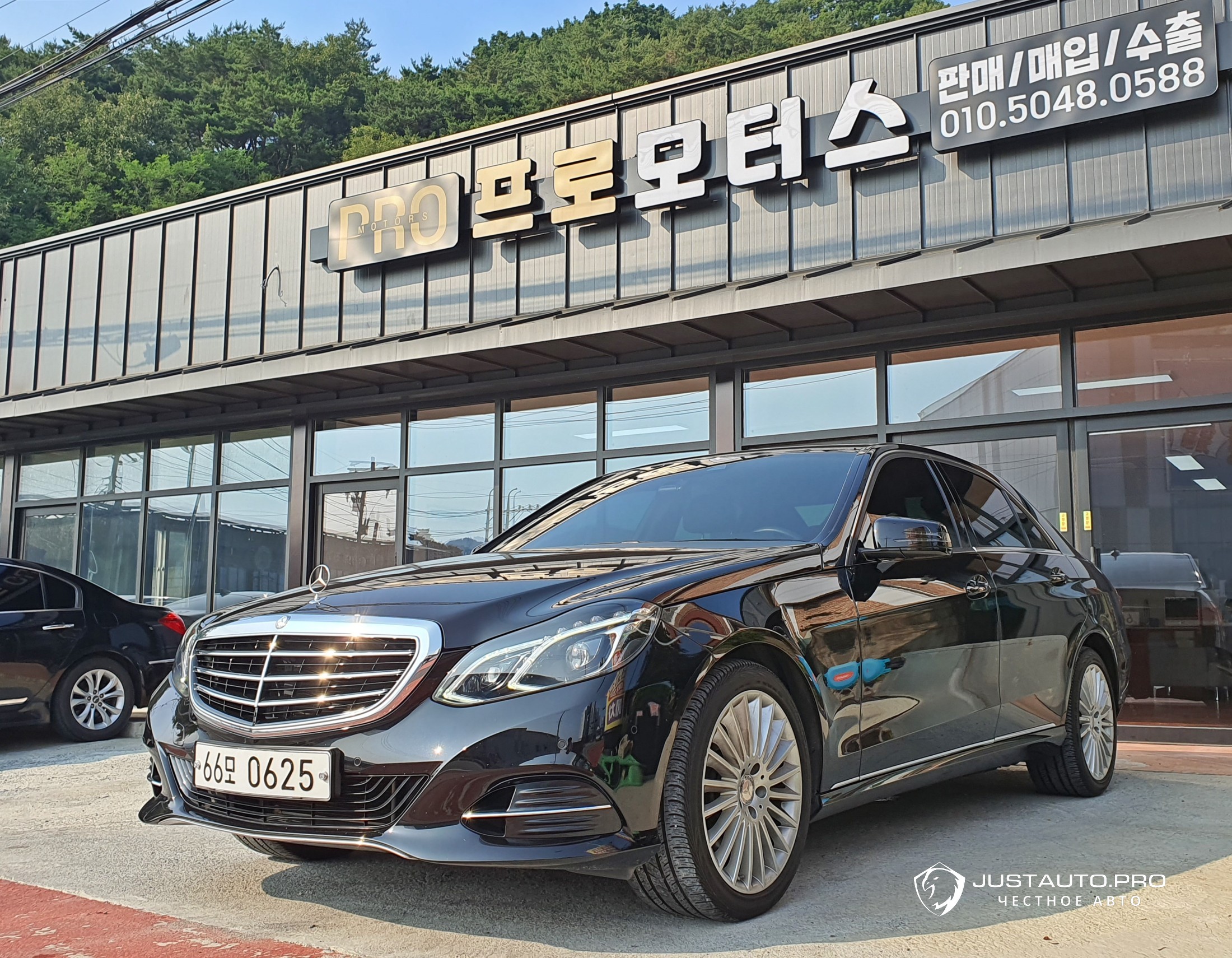 Автомобиль Mercedes-Benz E-Class