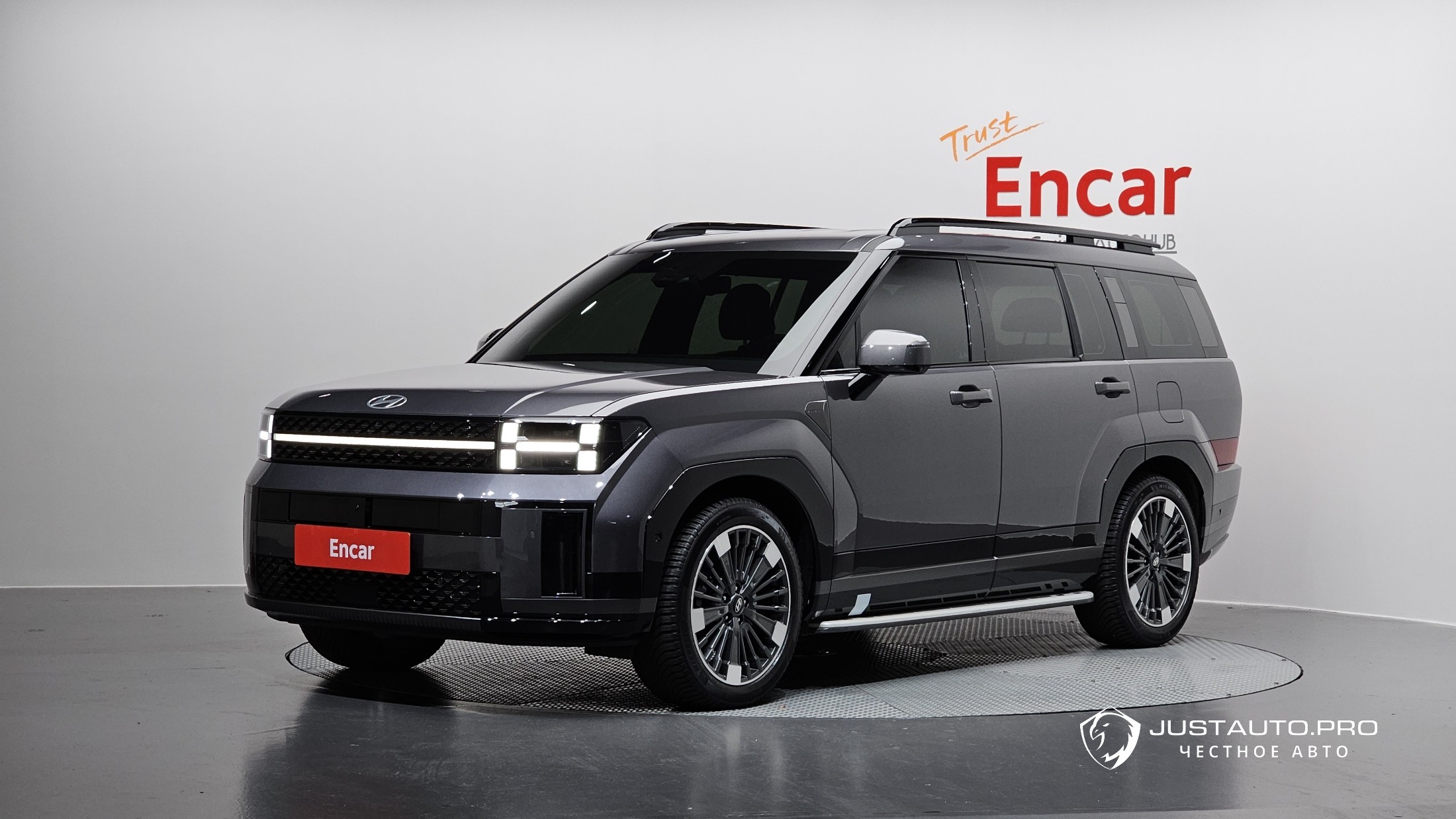 Автомобиль Hyundai Santafe