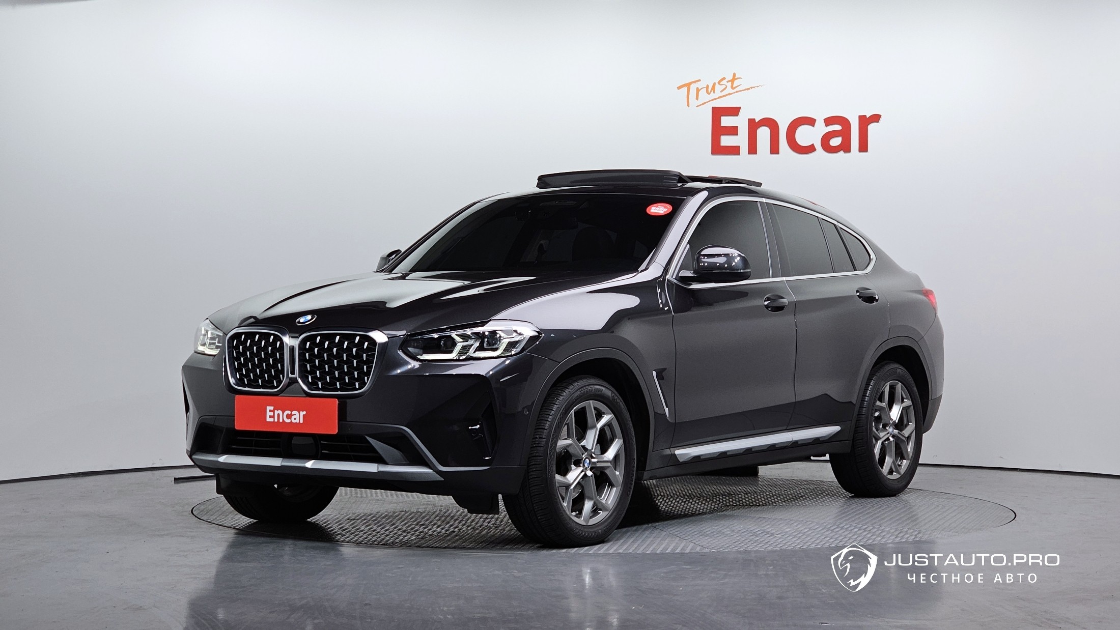 Автомобиль BMW X4