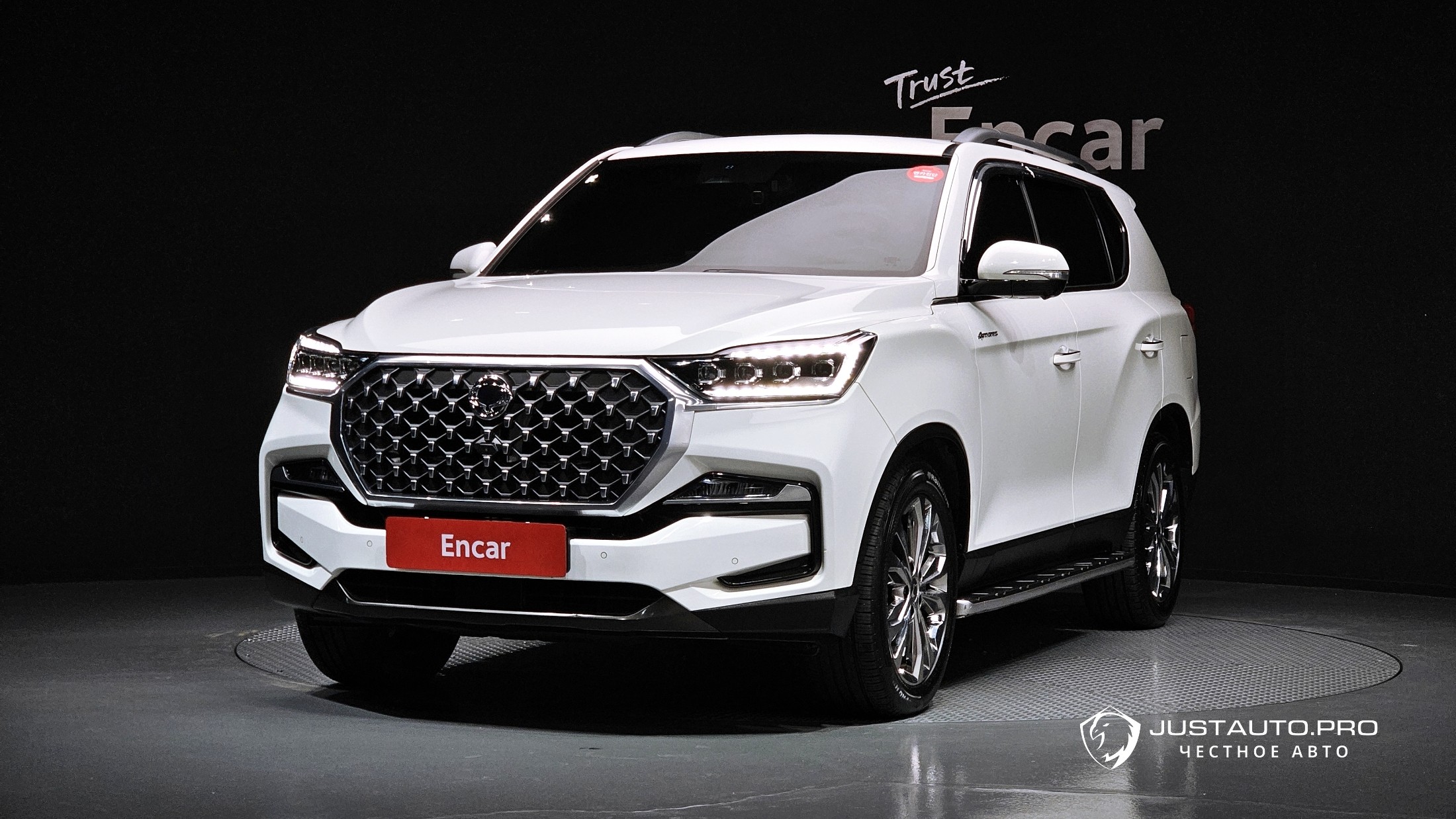 Автомобиль KG_Mobility_Ssangyong Rexton