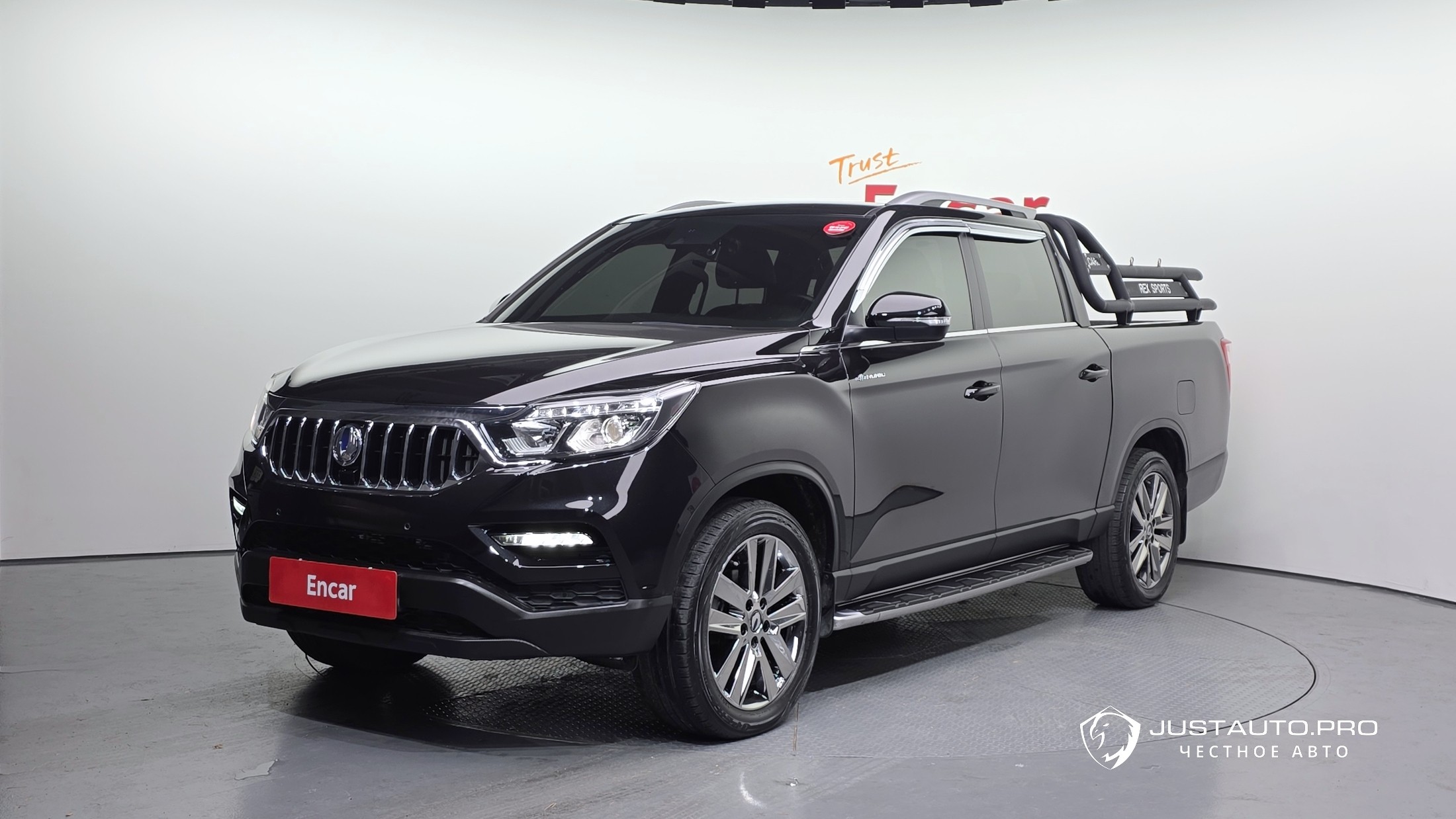Автомобиль KG_Mobility_Ssangyong Rexton