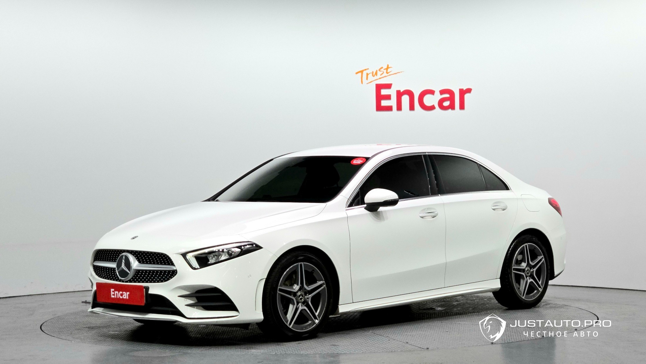 Автомобиль Mercedes-Benz A-Class