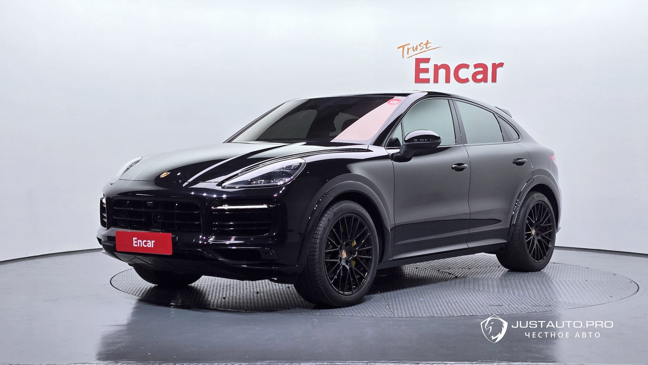 Автомобиль Porsche Cayenne