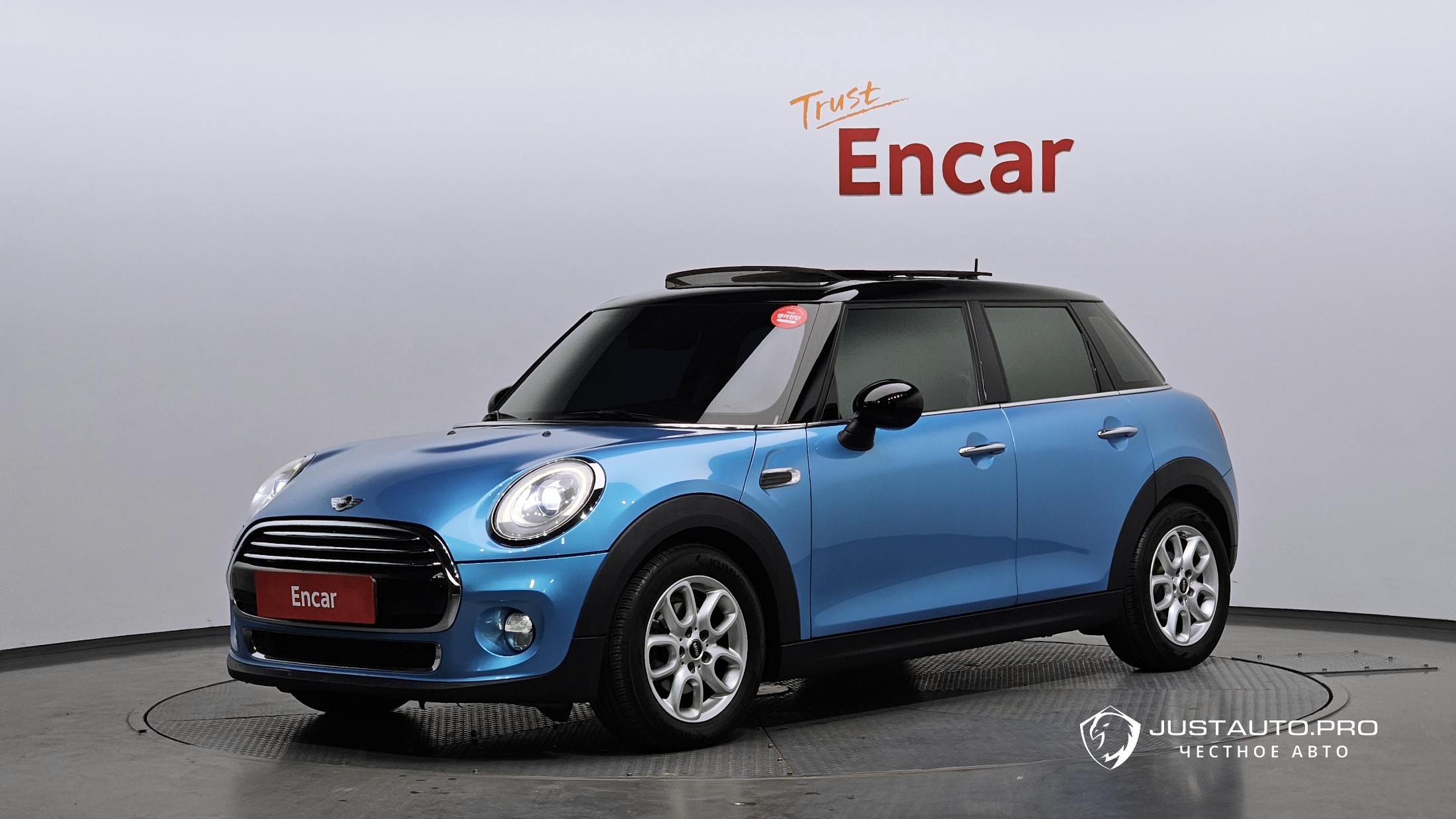 Автомобиль Mini Cooper