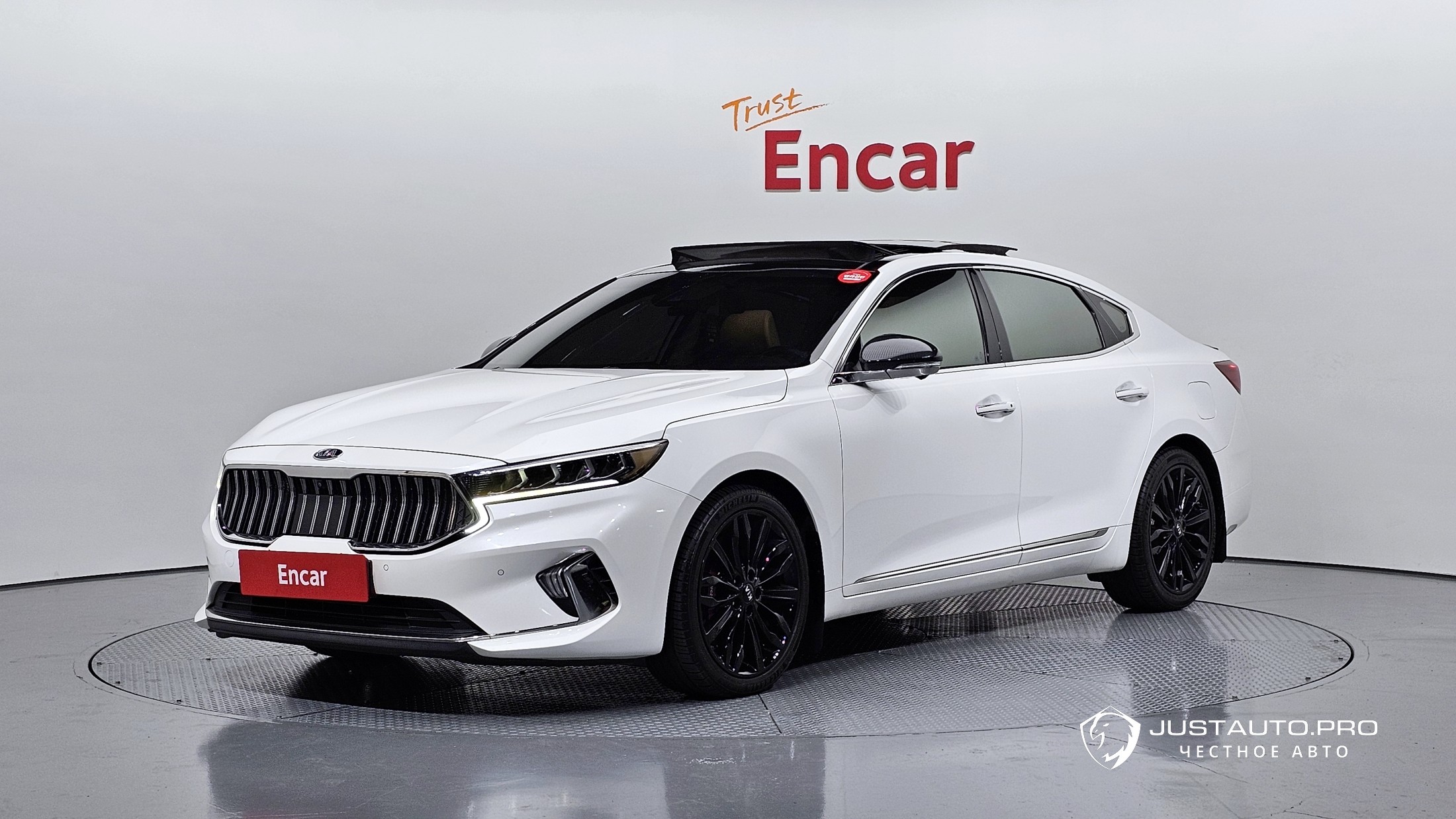 Автомобиль Kia K7