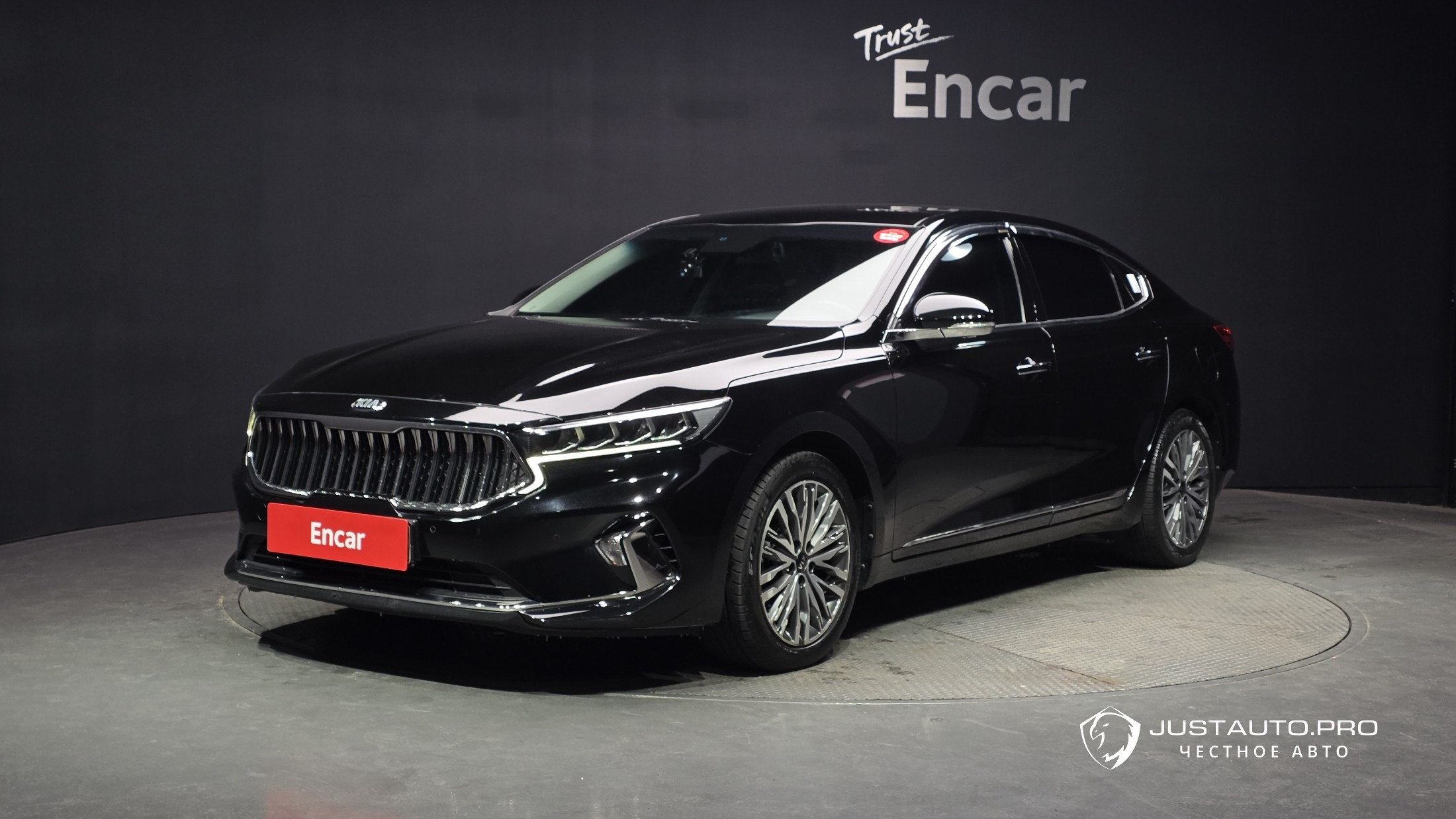 Автомобиль Kia K7