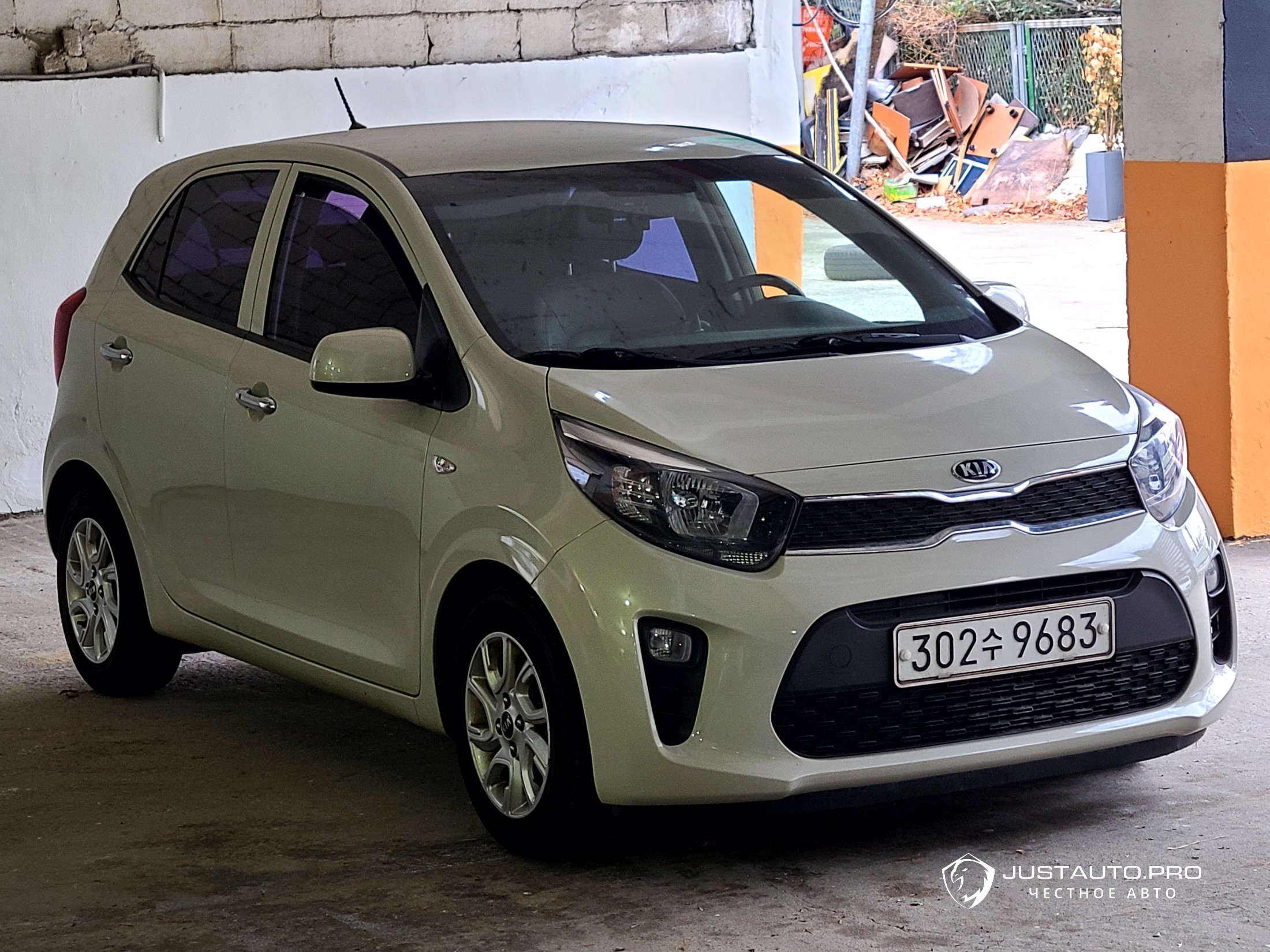 Автомобиль Kia morning