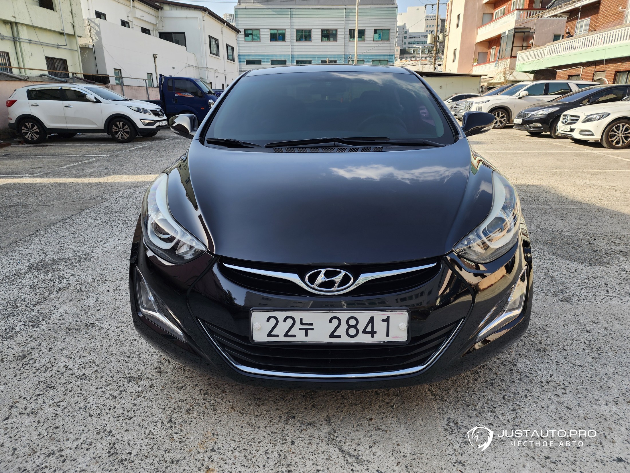 Автомобиль Hyundai AVANTE